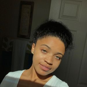 Meet your Posher, Ashlei